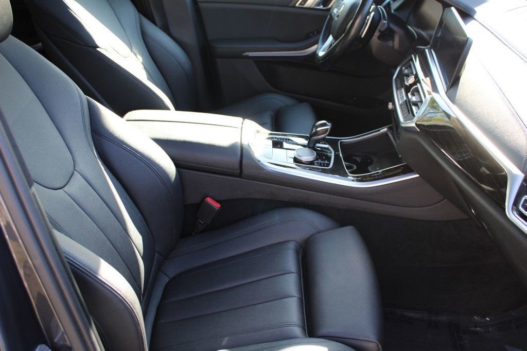 Used 2020 BMW X5 xDrive40i w/ Premium Package image 15