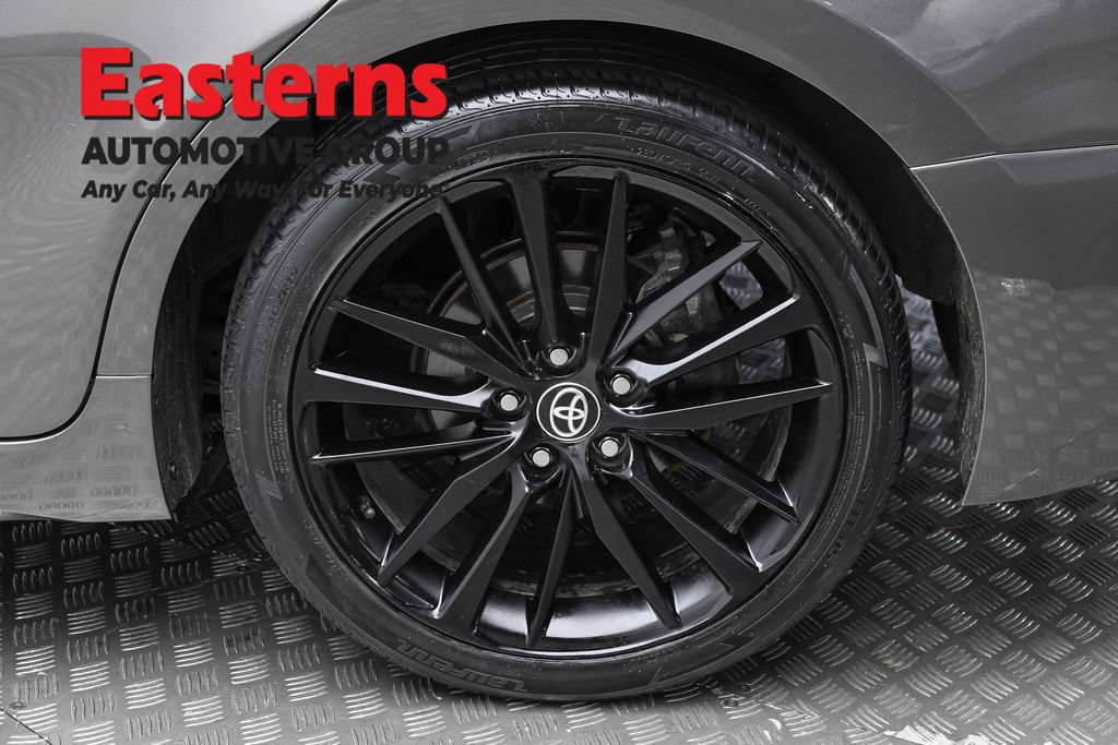 Used 2023 Toyota Camry XSE FWD image 10