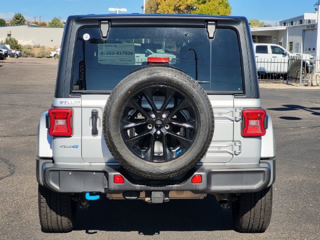 Used 2023 Jeep Wrangler Unlimited Sahara AWD/4WD image 5