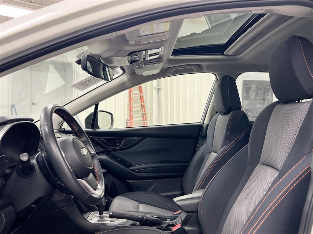 Used 2022 Subaru Crosstrek 2.0i Premium w/ Moonroof Package image 19