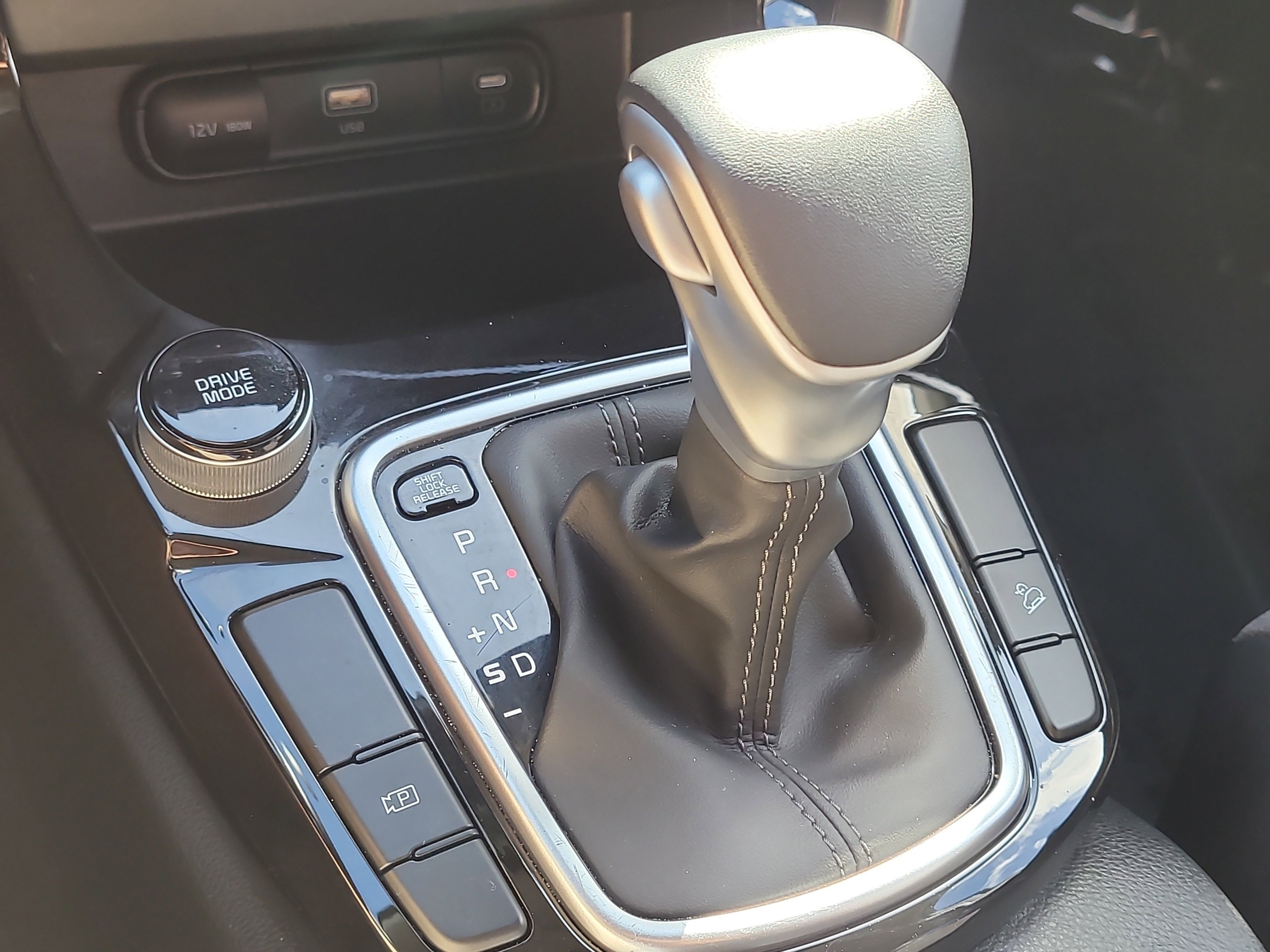 Used 2025 Kia Seltos S image 26