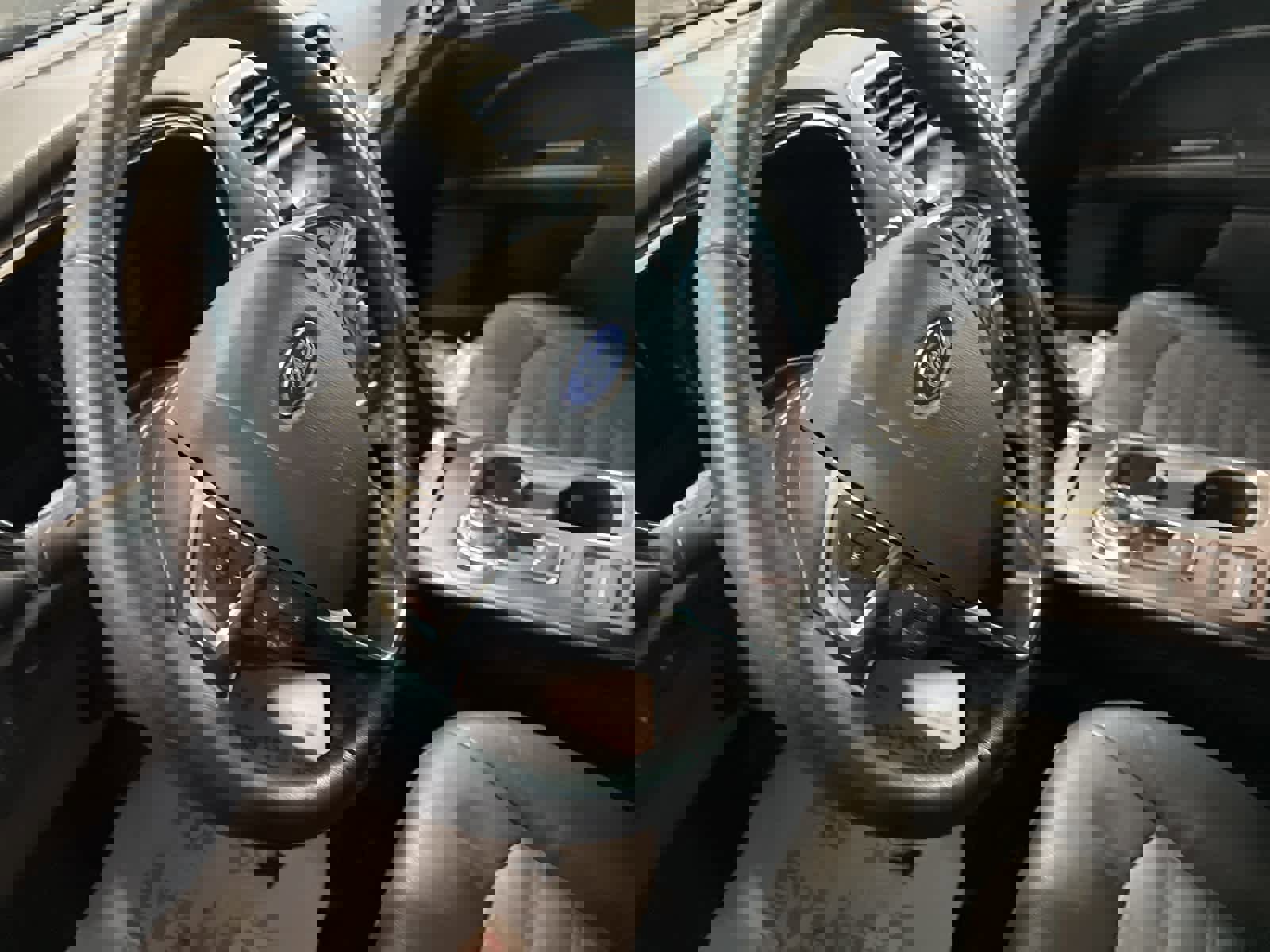 Used 2017 Ford Fusion SE w/ Fusion SE Technology Package image 27