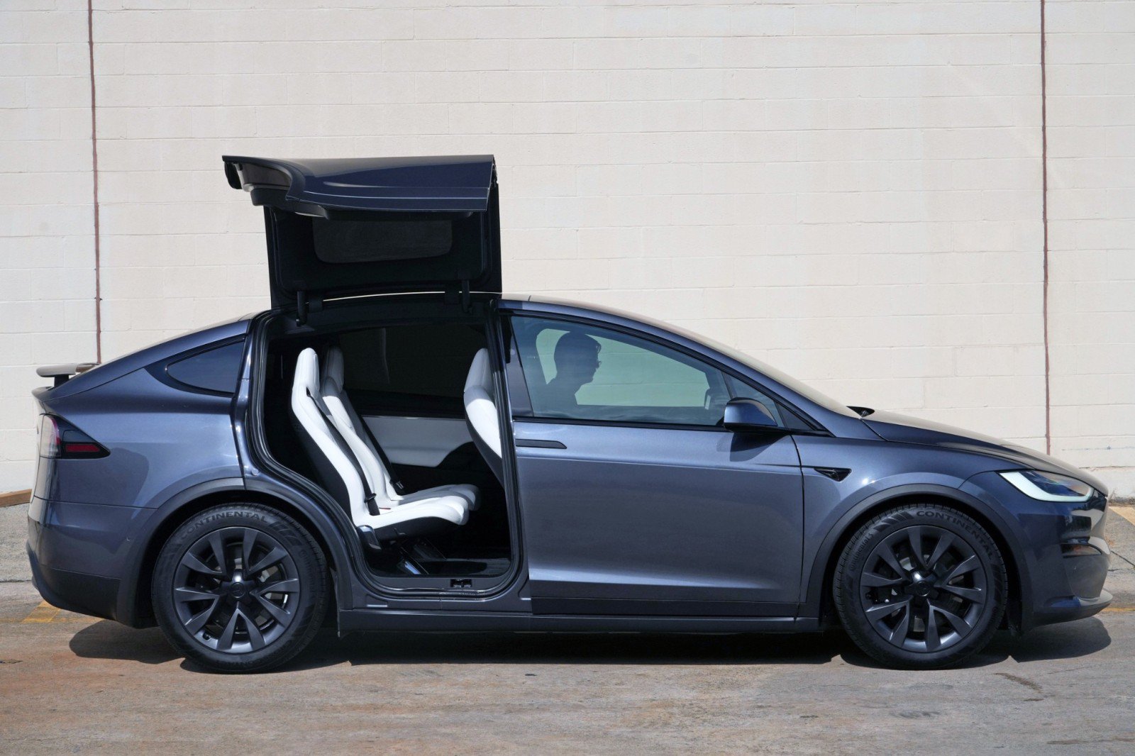 Used 2023 Tesla Model X AWD/4WD image 54
