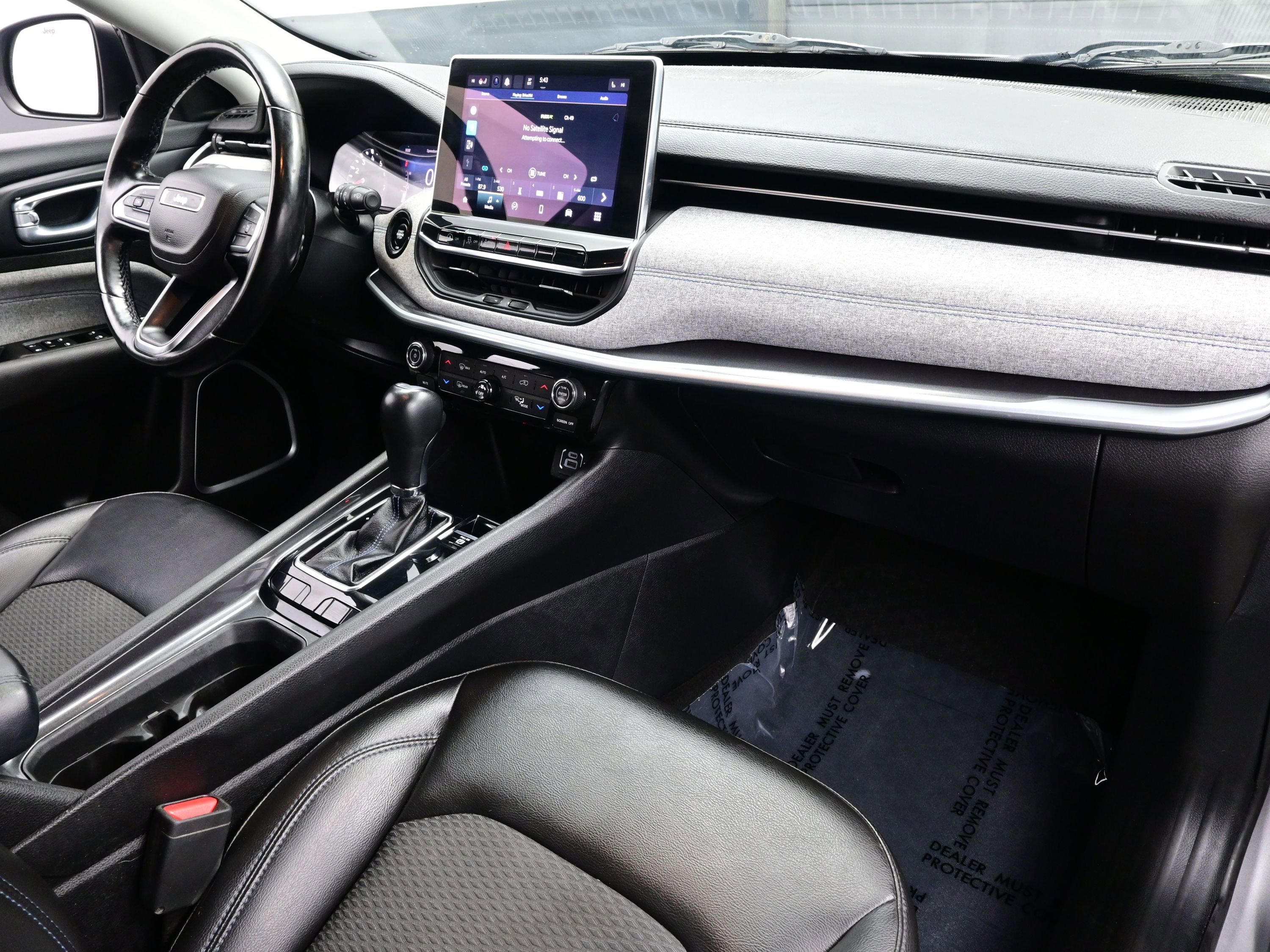 Used 2022 Jeep Compass Latitude w/ Convenience Group image 14