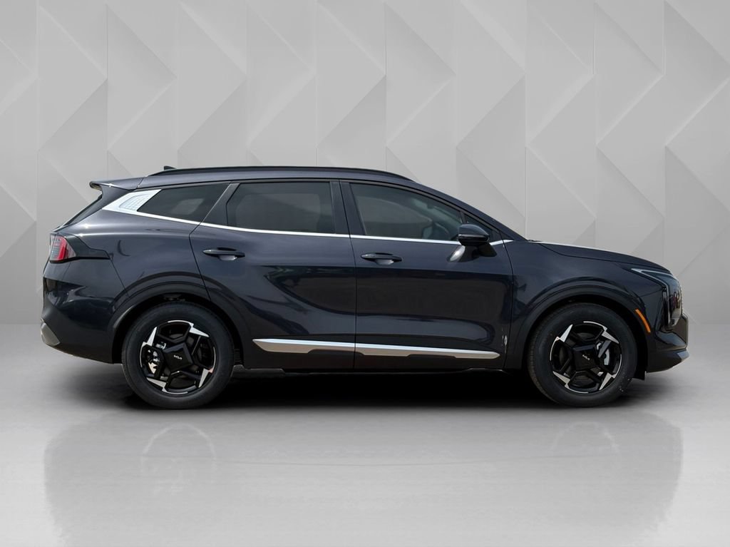 New 2026 Kia Sportage EX FWD image 4