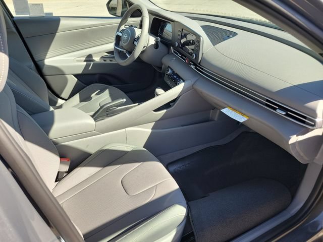 New 2026 Hyundai Elantra Sport FWD image 20