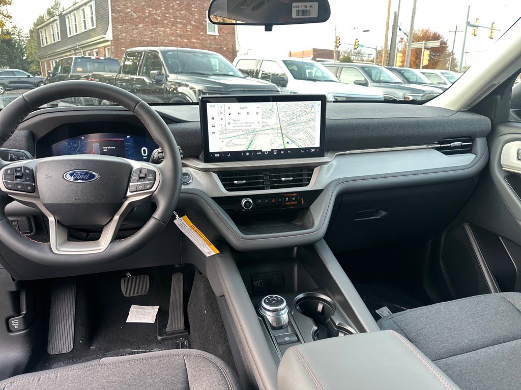 New 2026 Ford Explorer Active image 28
