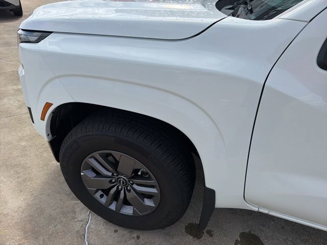 Certified 2025 Nissan Frontier SV w/ SV Convenience Package RWD image 7