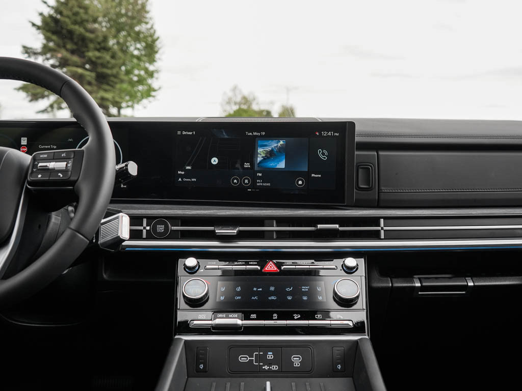 New 2026 Hyundai Santa Fe Limited AWD/4WD image 17
