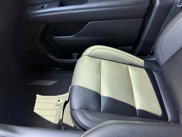 Used 2022 Chevrolet Tahoe Z71 w/ Luxury Package AWD/4WD image 46