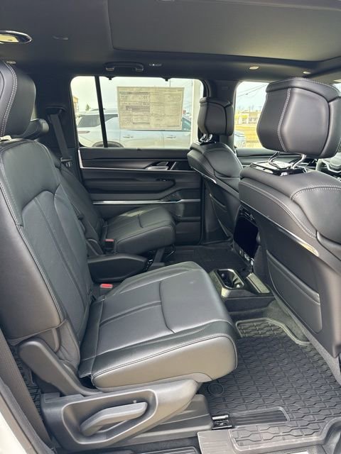 New 2026 Jeep Grand Wagoneer Summit image 14