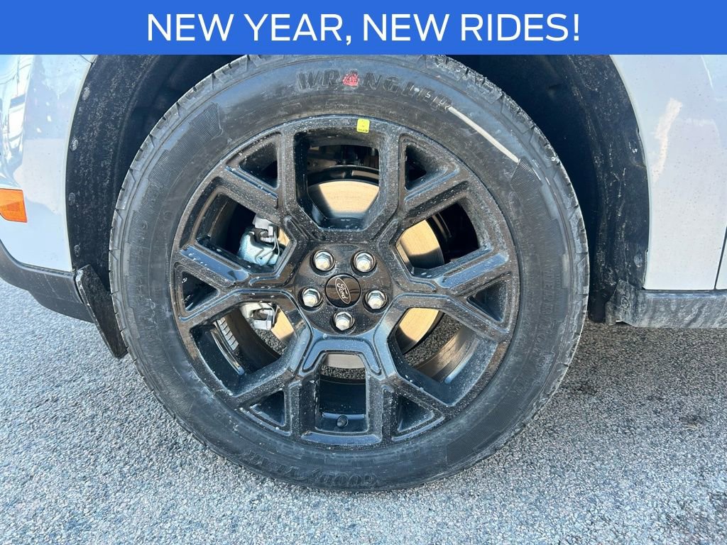 New 2026 Ford Maverick Lariat w/ Black Appearance Package image 41