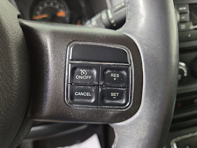 Used 2015 Jeep Patriot Latitude image 23