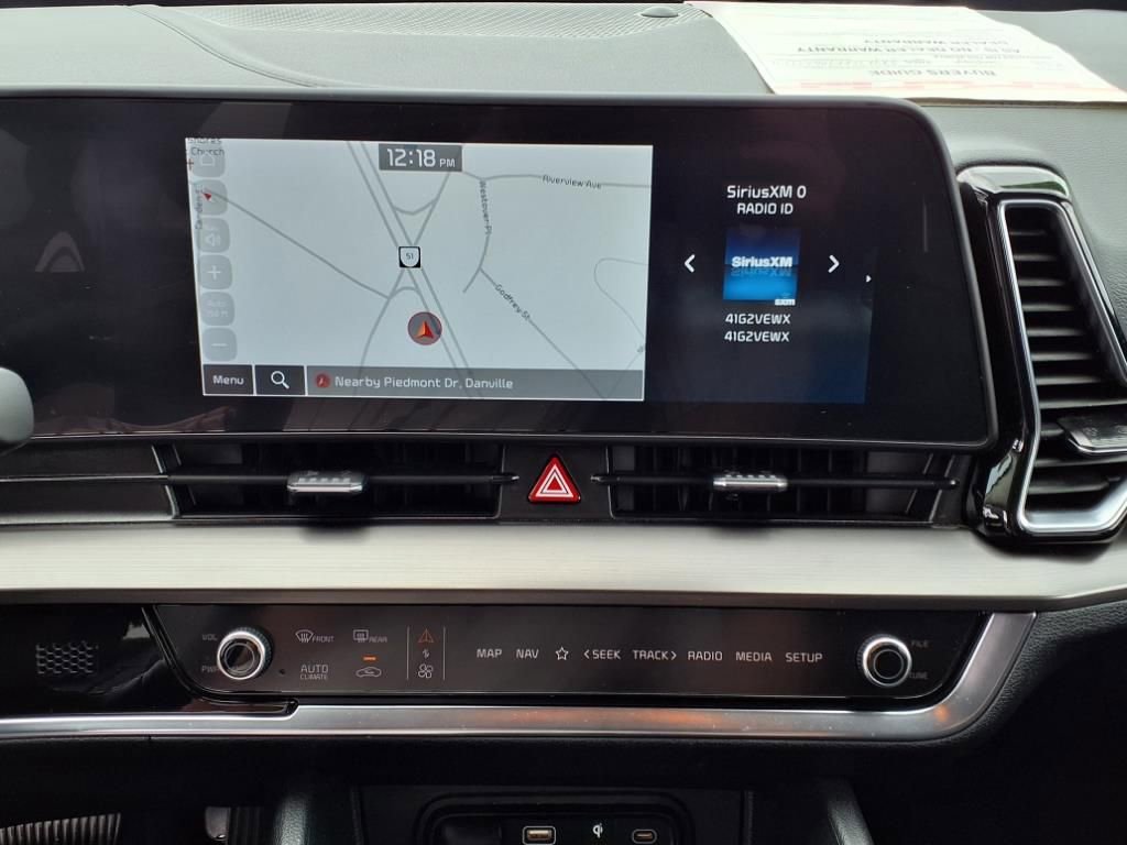 Used 2024 Kia Sportage EX image 9