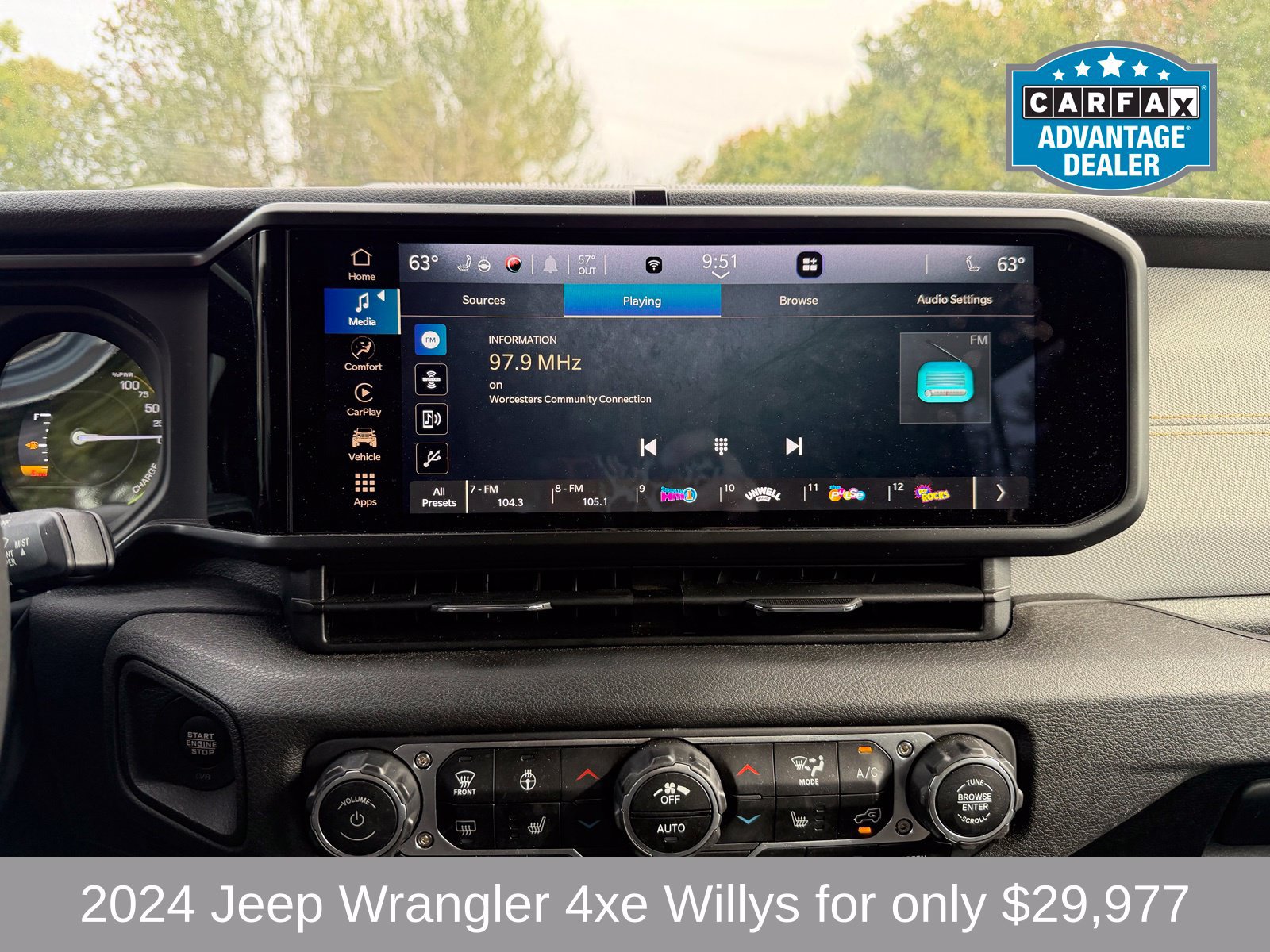 Used 2024 Jeep Wrangler Unlimited AWD/4WD image 14