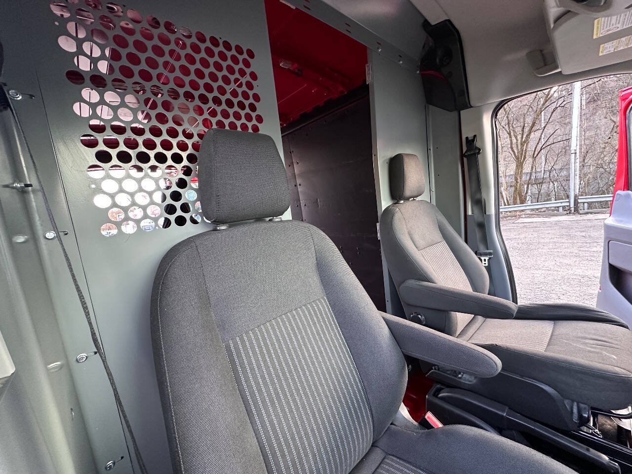 Used 2015 Ford Transit 250 148 Medium Roof RWD image 11