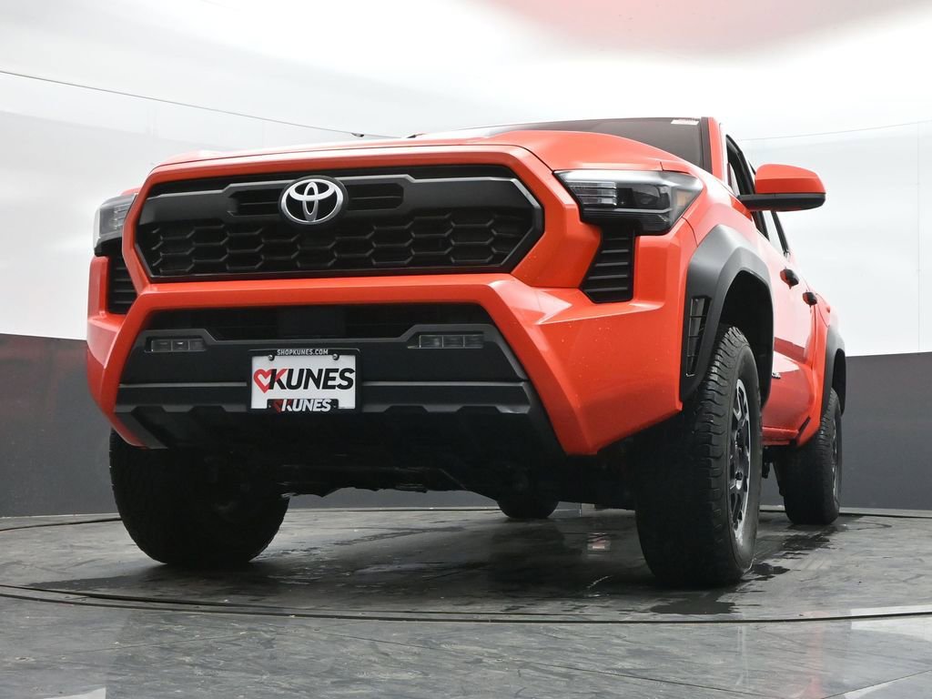 Used 2024 Toyota Tacoma TRD Off-Road AWD/4WD image 44