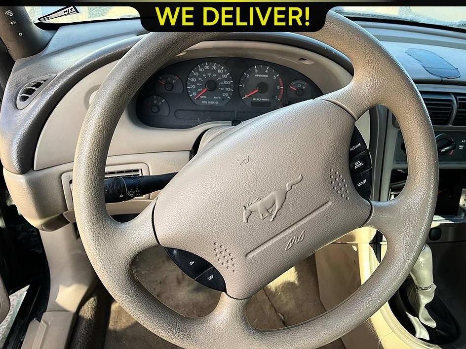 Used 2001 Ford Mustang Coupe RWD image 10
