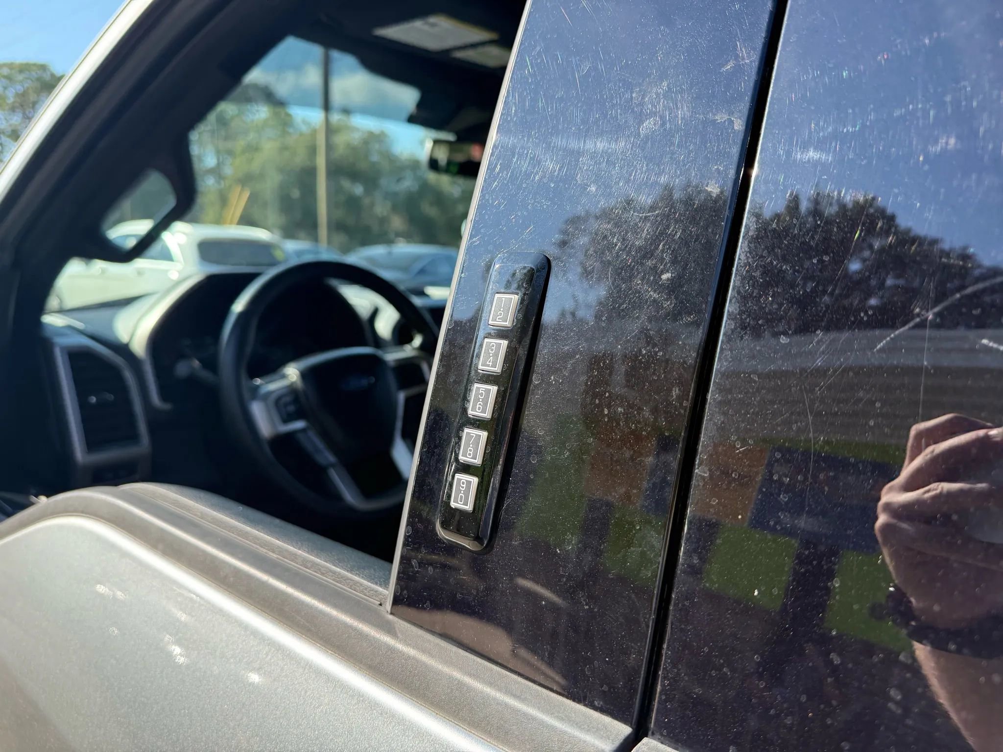 Used 2020 Ford F150 Lariat w/ Equipment Group 502A Luxury image 21