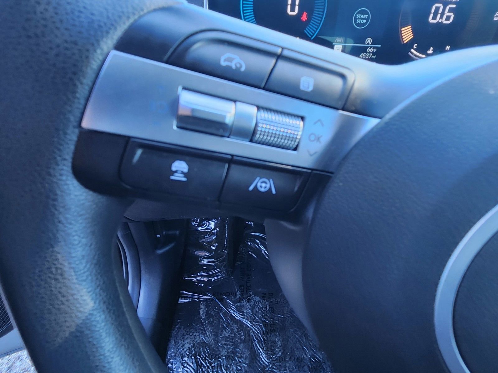 Certified 2025 Hyundai Tucson SEL image 12