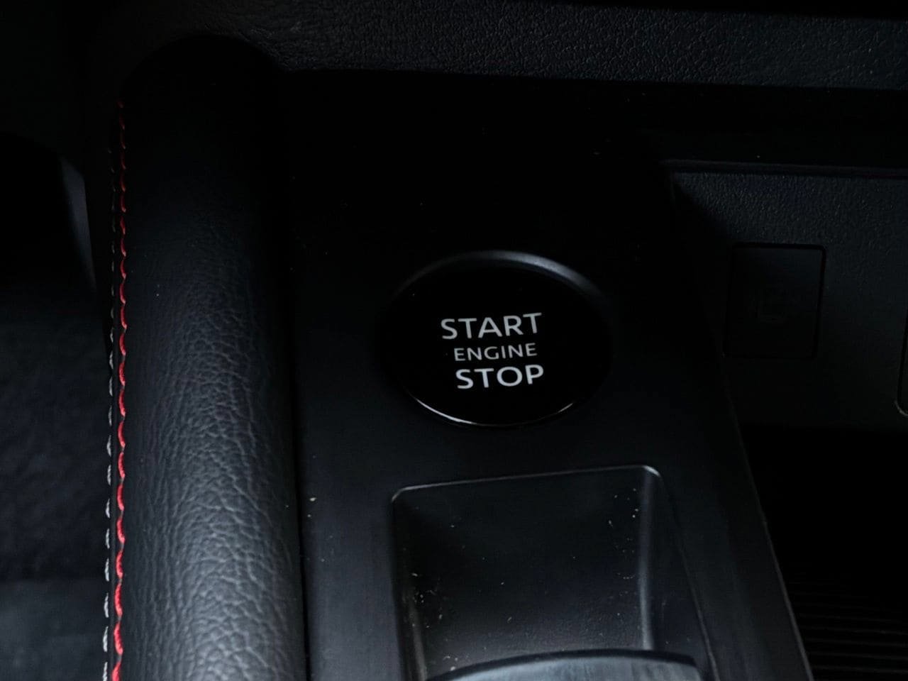 Used 2026 Nissan Kicks SR FWD image 31