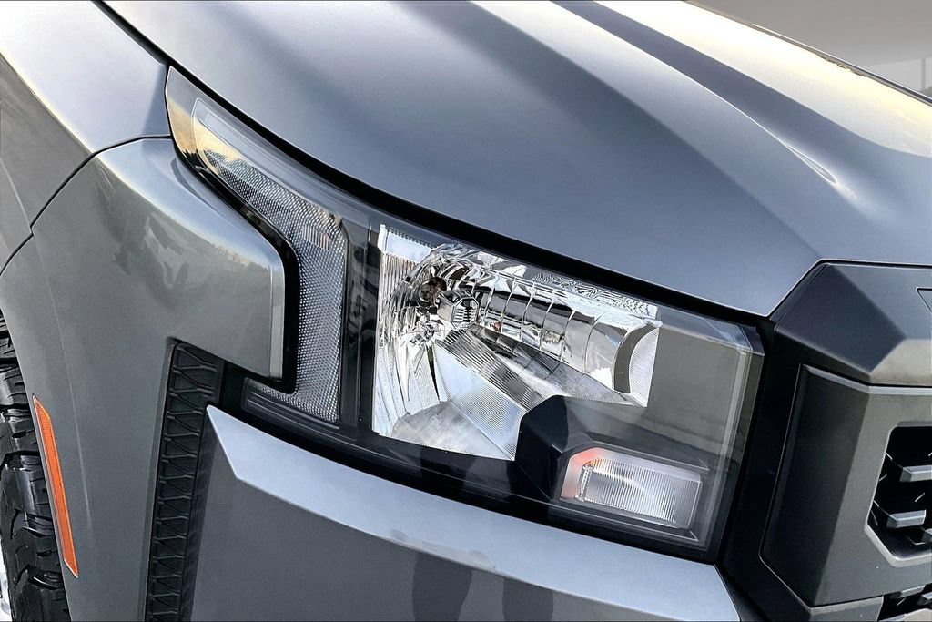 Used 2025 Nissan Frontier S RWD image 31