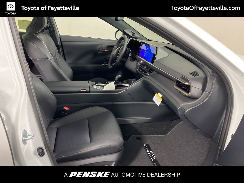 New 2025 Toyota Crown Signia image 8