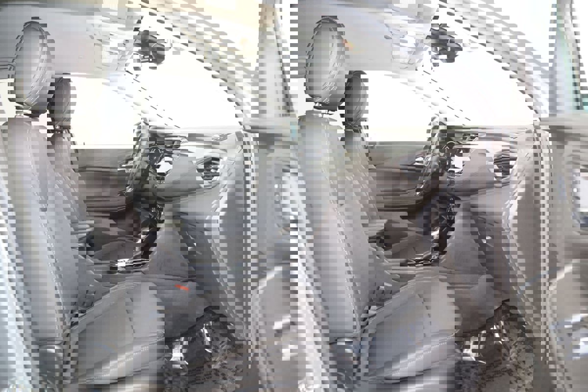 Used 2023 Buick Encore GX Select w/ Safety Package II image 11