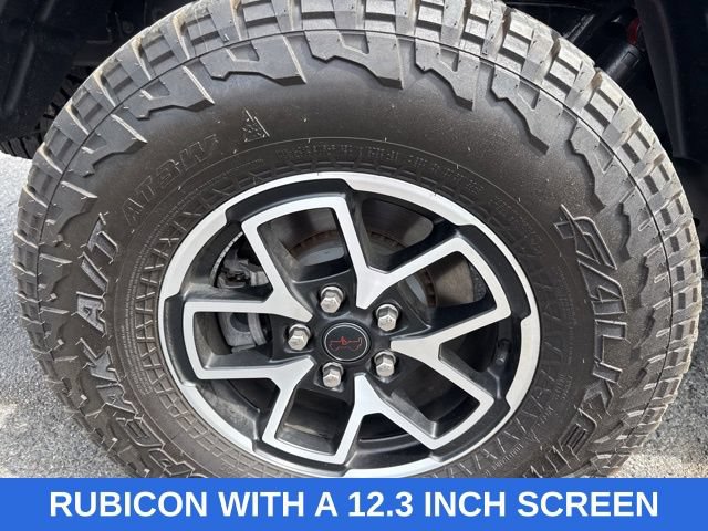 Used 2024 Jeep Gladiator Rubicon w/ Convenience Group AWD/4WD image 10