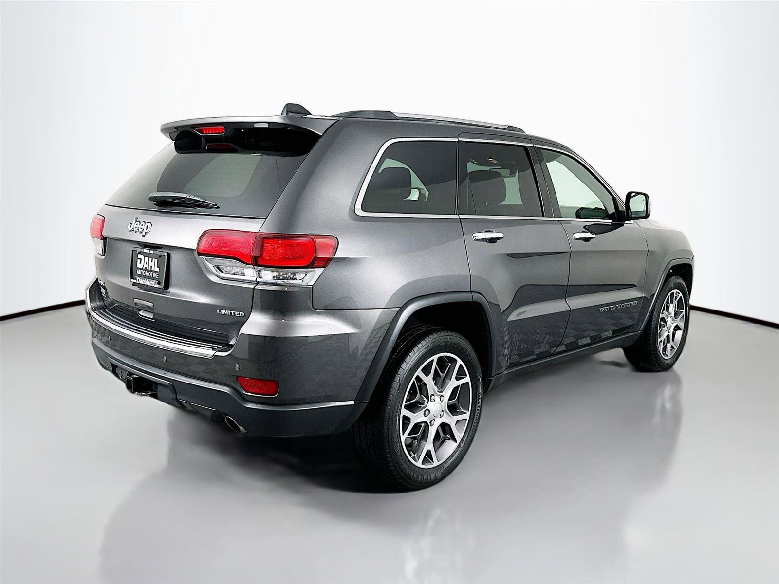 Used 2020 Jeep Grand Cherokee Limited w/ Trailer Tow Group IV image 13