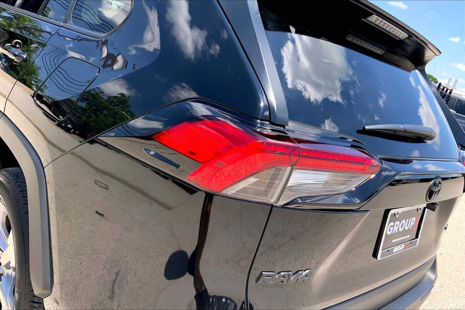 Used 2024 Toyota RAV4 XLE w/ Convenience Package FWD image 29