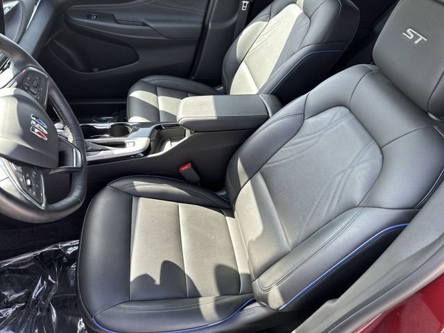 Used 2025 Buick Envista Sport Touring w/ Convenience I Package FWD image 15