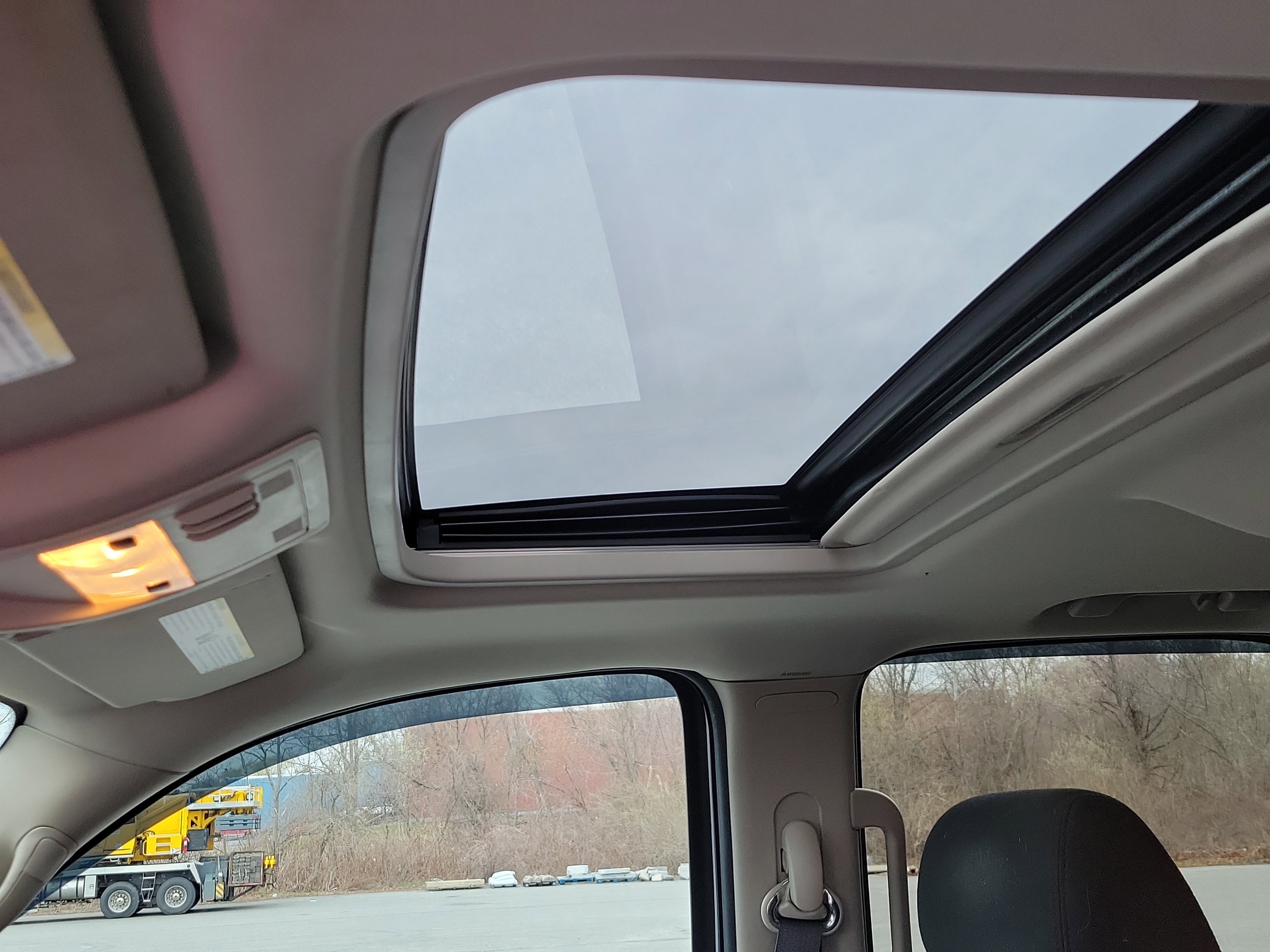 Used 2013 GMC Yukon SLE AWD/4WD image 28