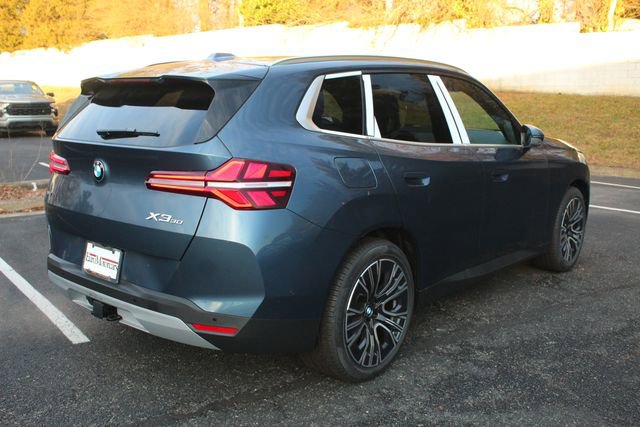 Used 2026 BMW X3 xDrive30 w/ Premium Package image 9