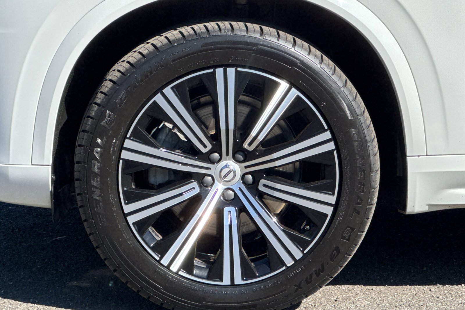 Used 2022 Volvo XC90 T6 Inscription image 26