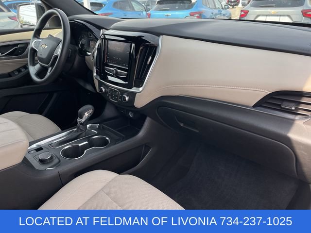 Used 2023 Chevrolet Traverse LS image 27