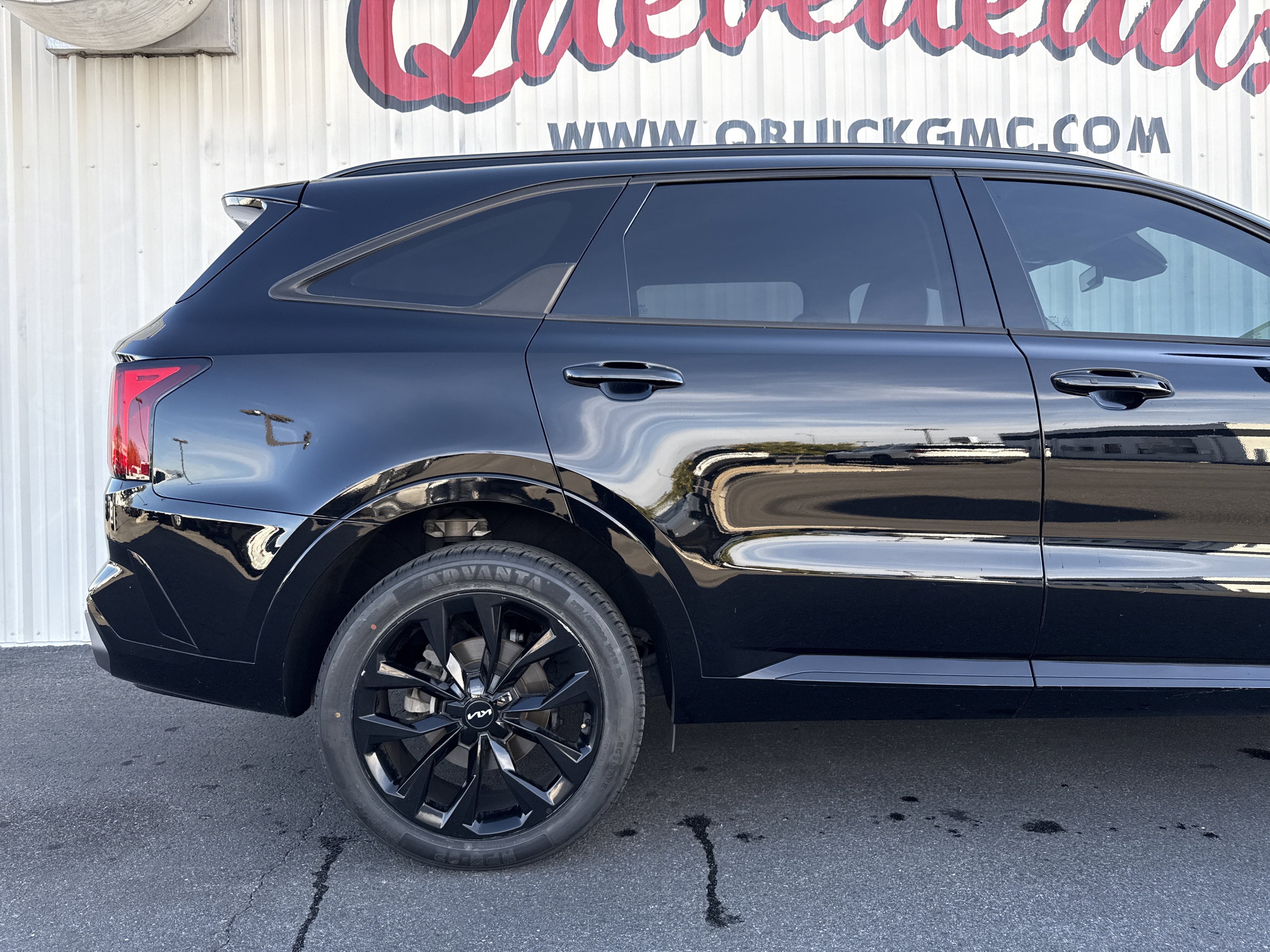 Used 2023 Kia Sorento SX image 19