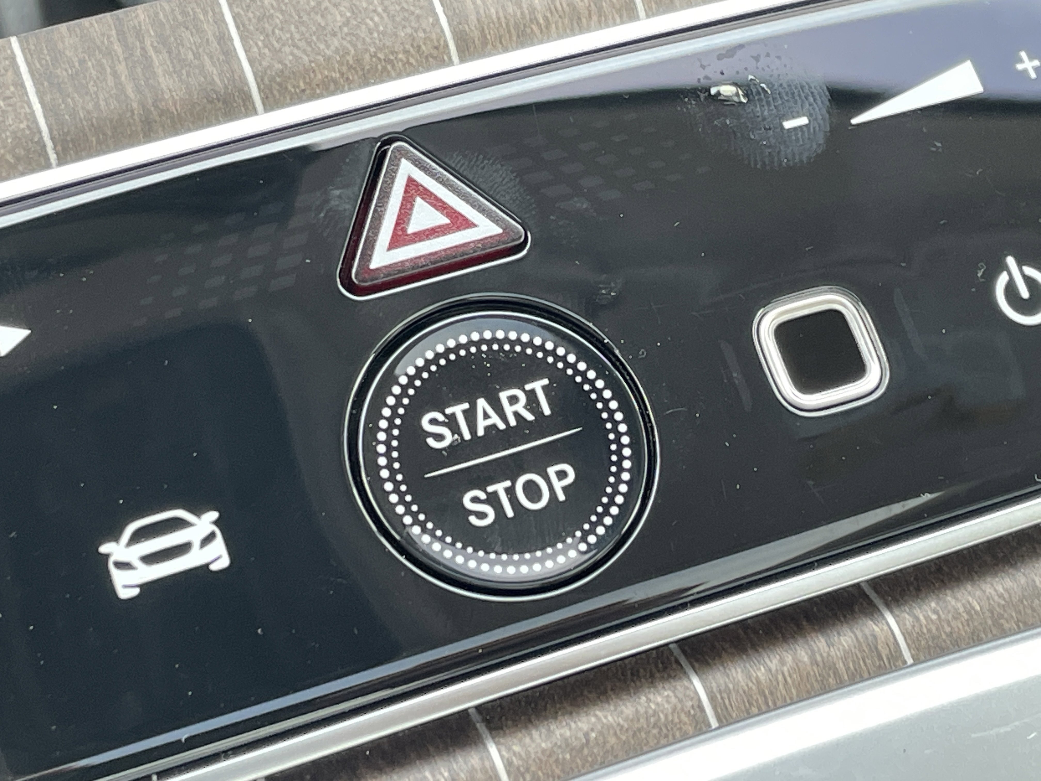 New 2026 Mercedes-Benz EQS 400 4MATIC SUV image 34