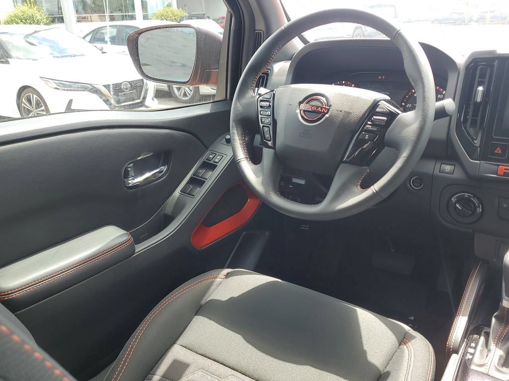 Used 2025 Nissan Frontier PRO-4X w/ Interior Protection Package AWD/4WD image 5