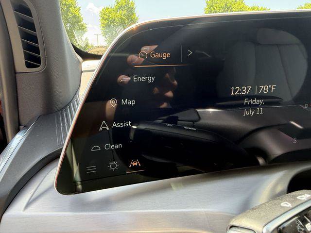 New 2026 Cadillac Vistiq Sport image 12