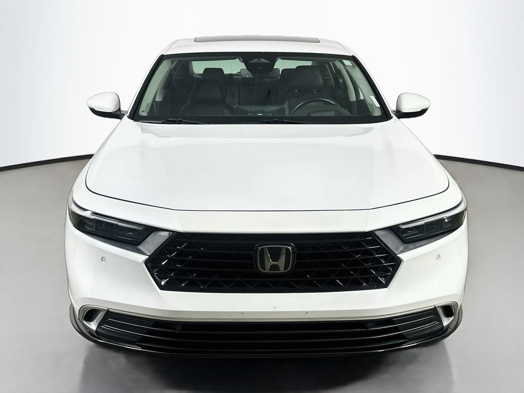 Used 2023 Honda Accord Touring image 2