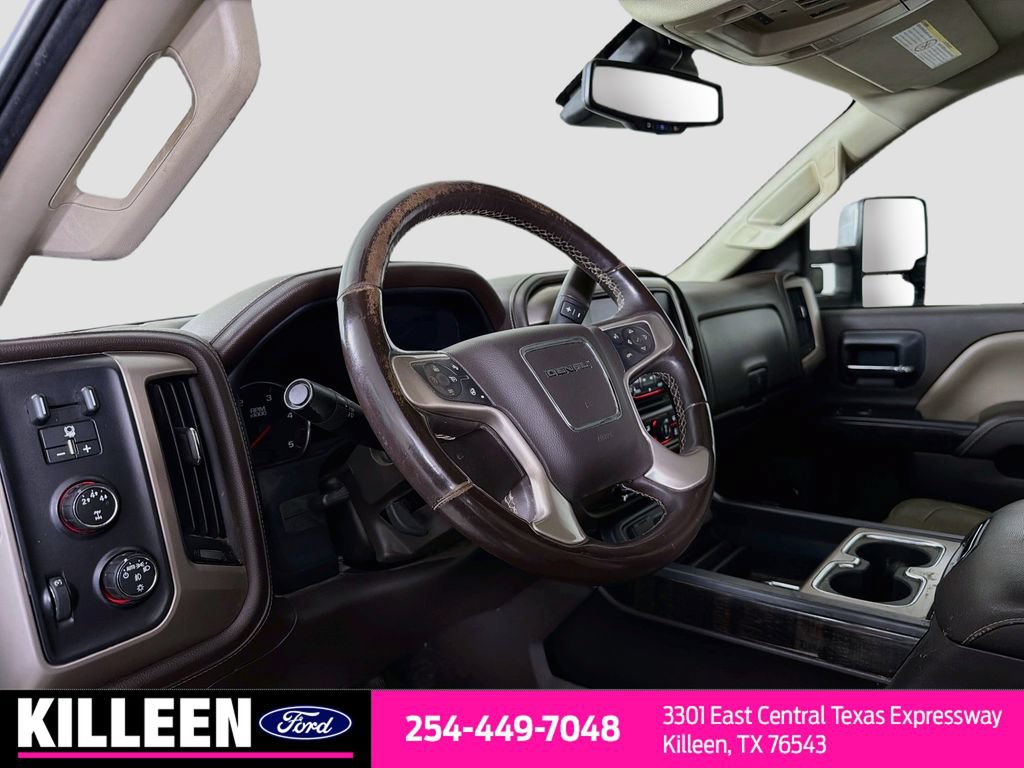 Used 2016 GMC Sierra 2500 Denali w/ Duramax Plus Package AWD/4WD image 11