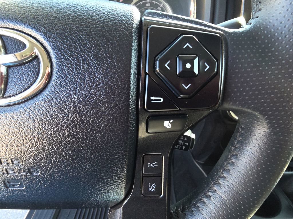 Used 2023 Toyota 4Runner TRD Off-Road image 19