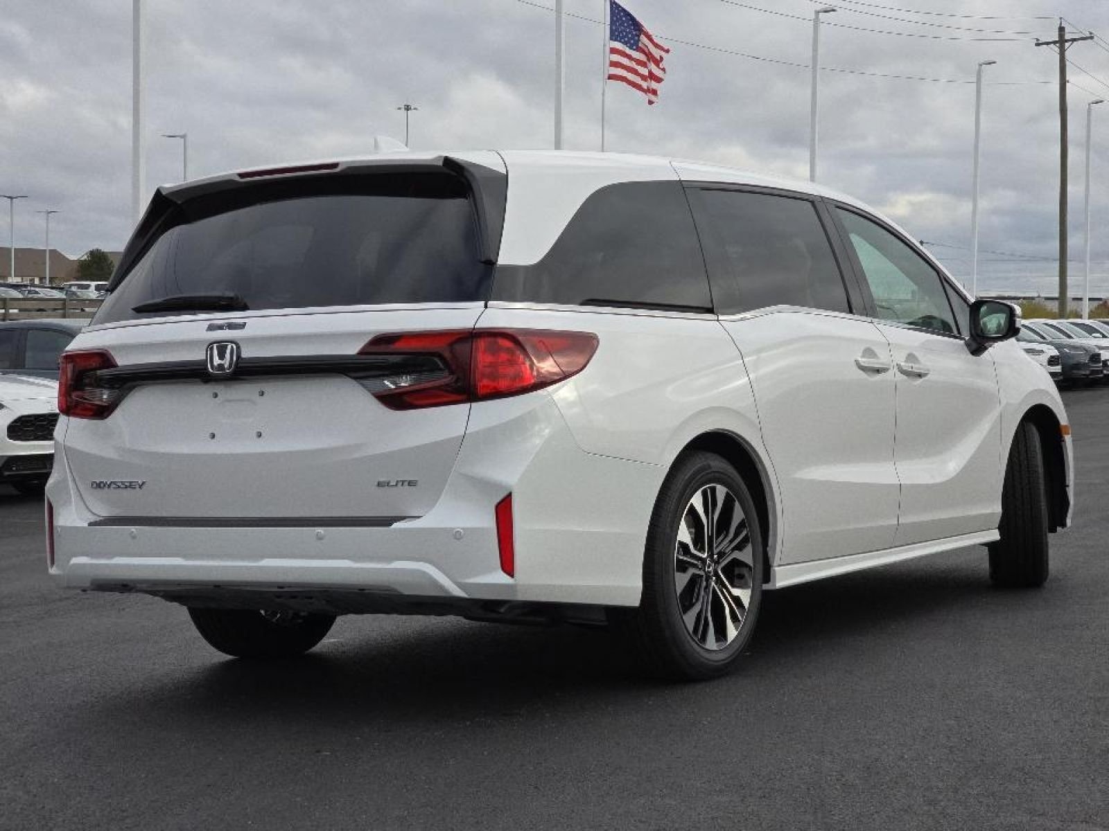 New 2026 Honda Odyssey Elite image 8