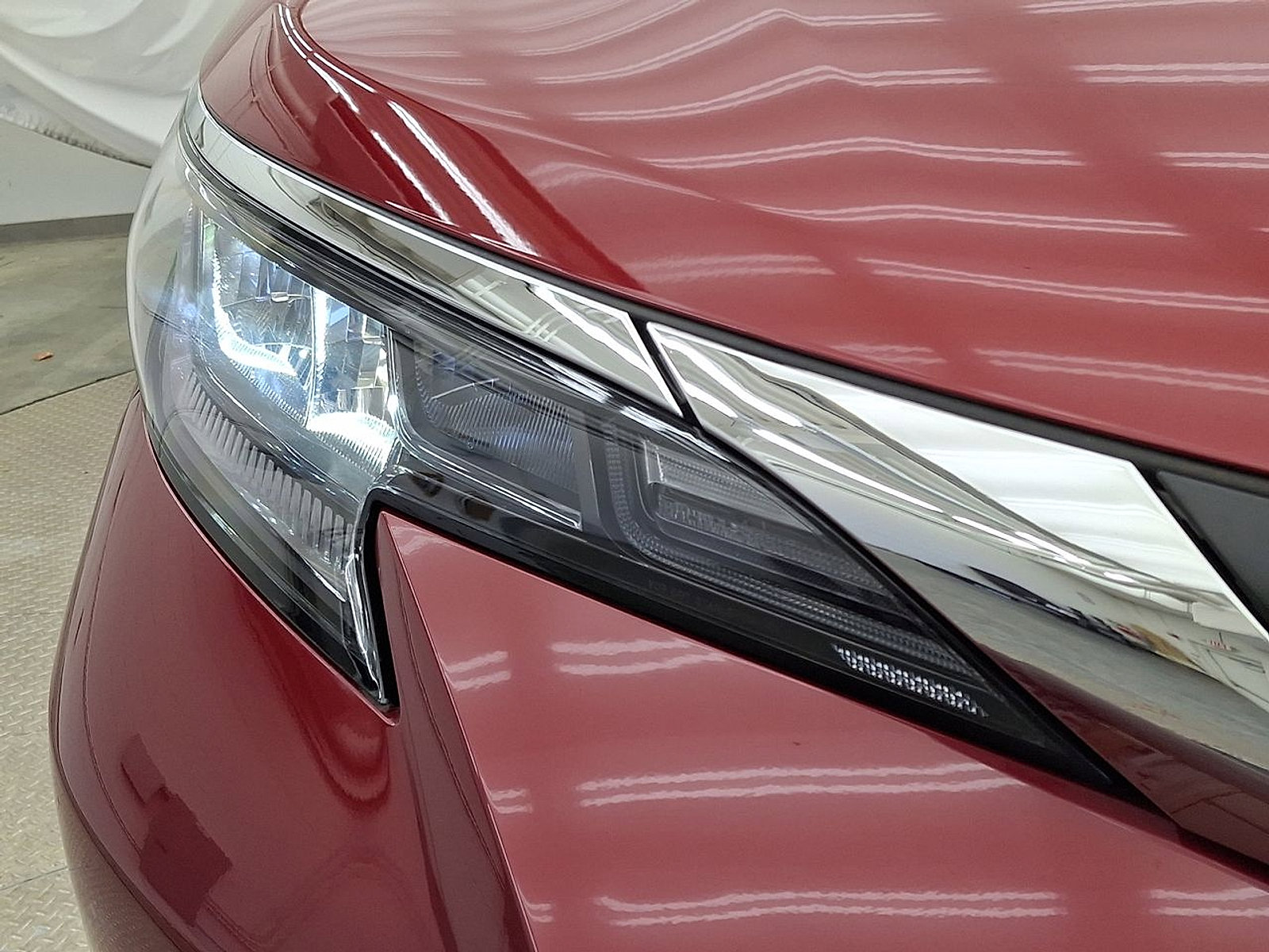 Used 2024 Toyota Sienna LE FWD image 27