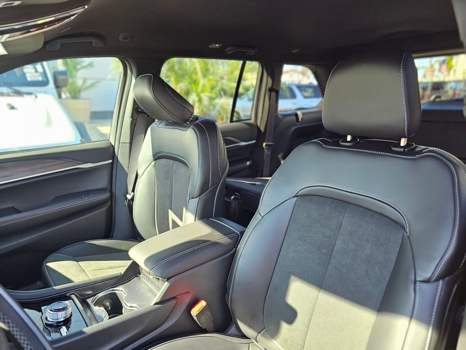 New 2026 Jeep Grand Cherokee Altitude image 21