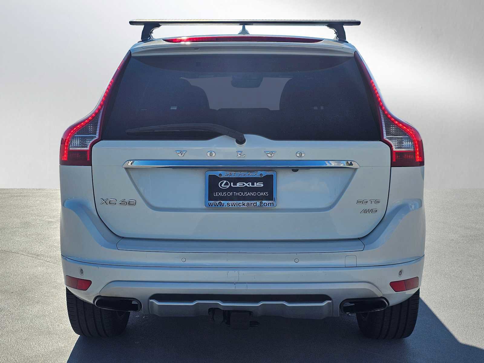 Used 2016 Volvo XC60 T6 Platinum w/ Climate Package image 30