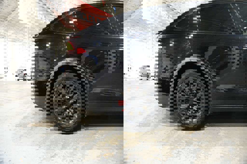 Used 2020 Tesla Model X Performance image 15