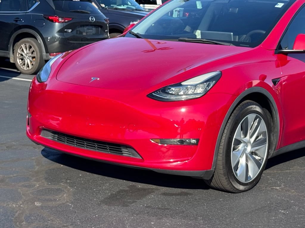 Used 2022 Tesla Model Y Long Range AWD/4WD image 32