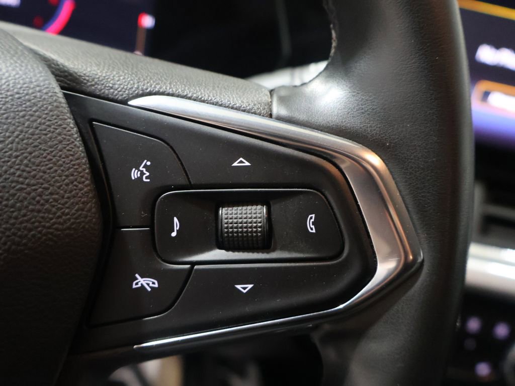 Used 2024 Chevrolet Trax LT w/ Driver Confidence Package FWD image 32